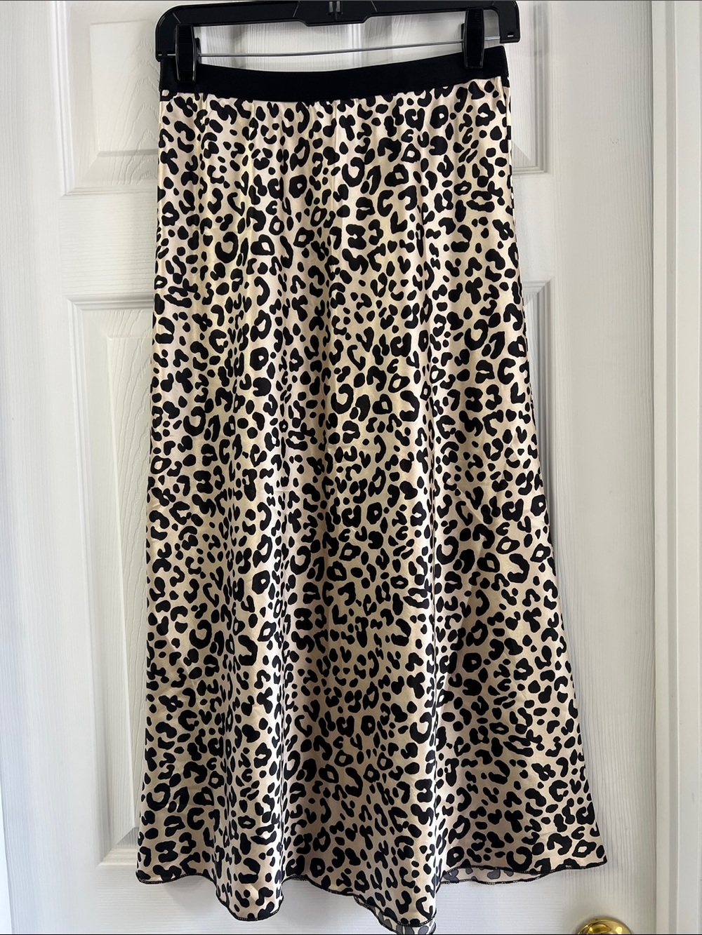 Leopard Print Midi Skirt in Cream and Black - Classic Animal Print W27” L33”
